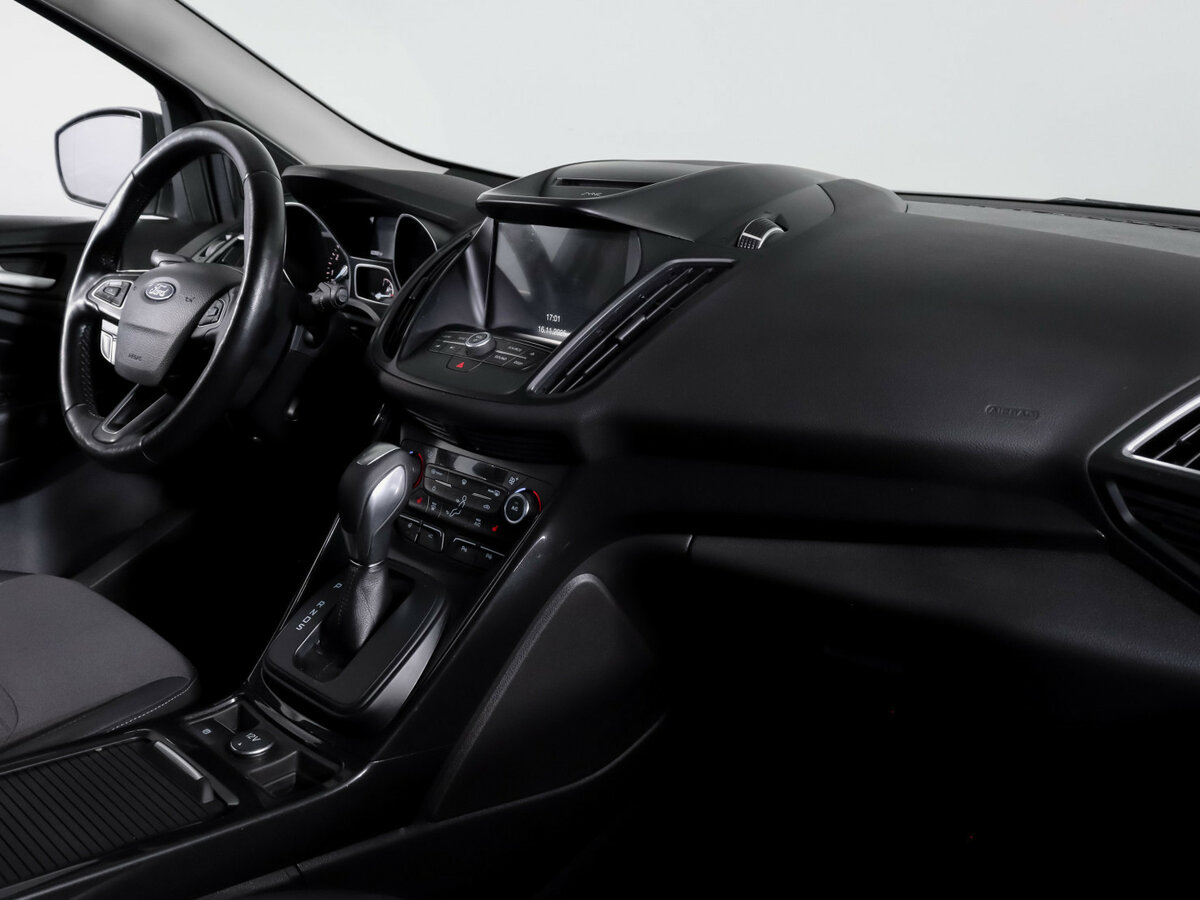 Купить Ford Kuga с пробегом. Фото: #8