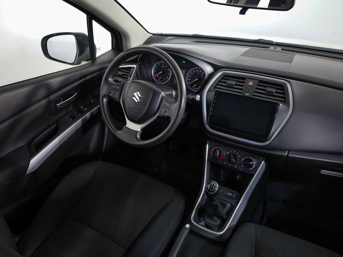 Купить Suzuki SX4 с пробегом. Фото: #6