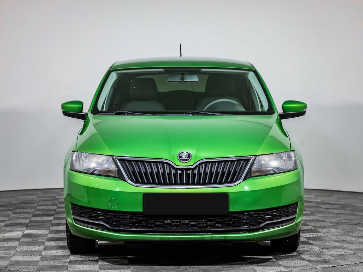 Купить Skoda Rapid с пробегом. Фото: #1