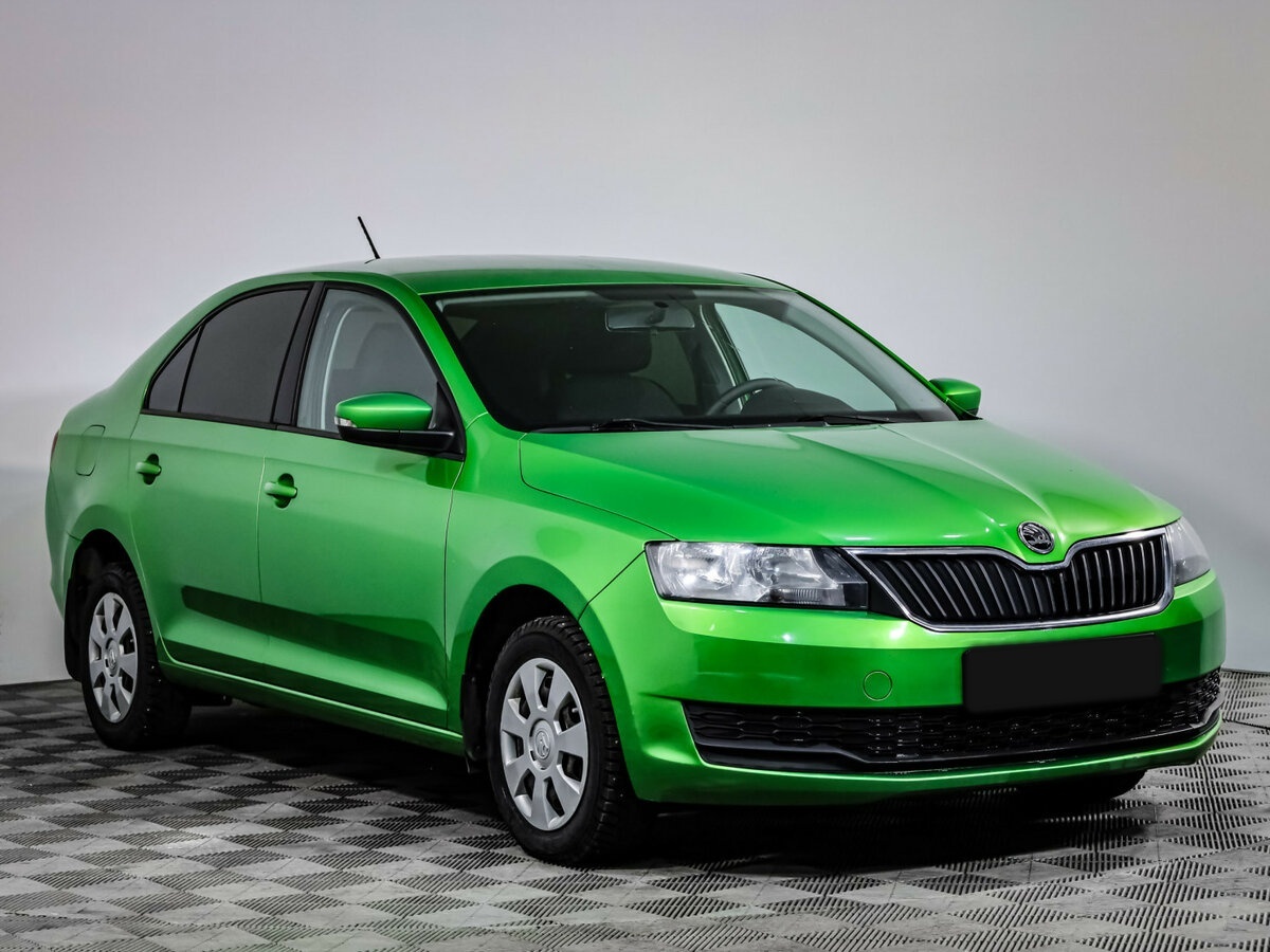 Купить Skoda Rapid с пробегом. Фото: #2
