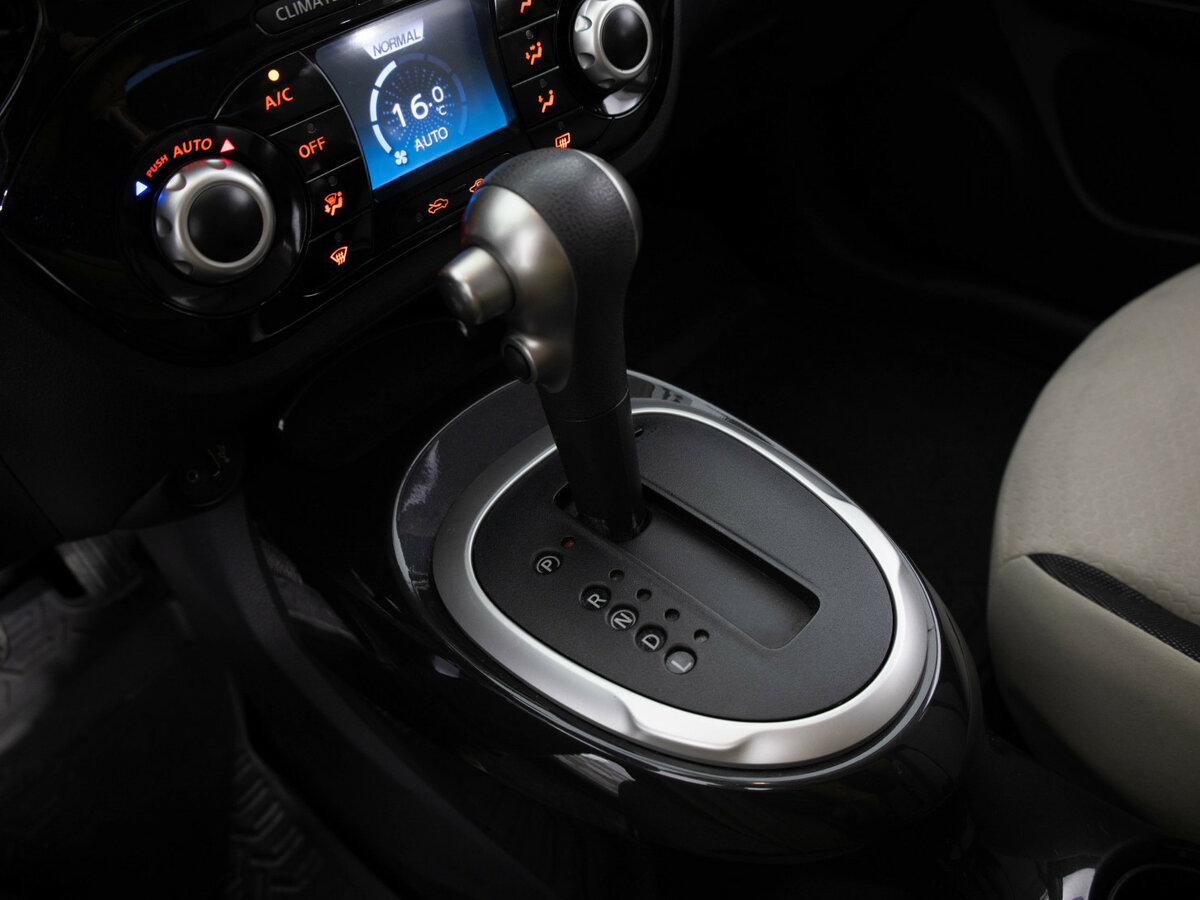 Купить Nissan Juke с пробегом. Фото: #9
