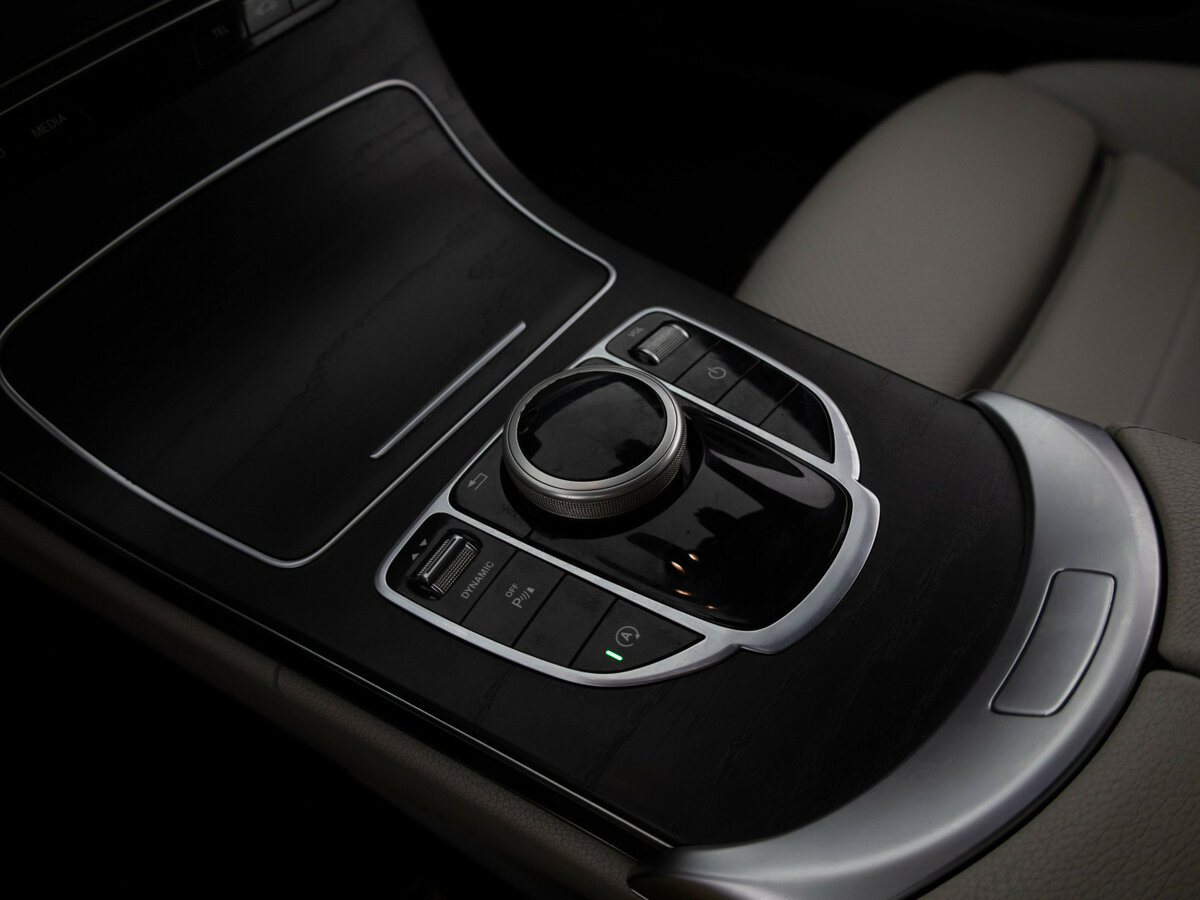 Купить Mercedes-Benz C-Класс с пробегом. Фото: #5