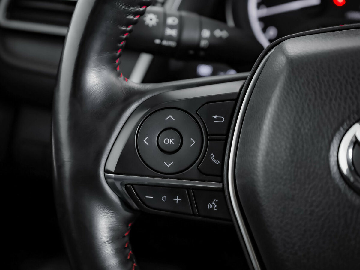 Купить Toyota Camry с пробегом. Фото: #12