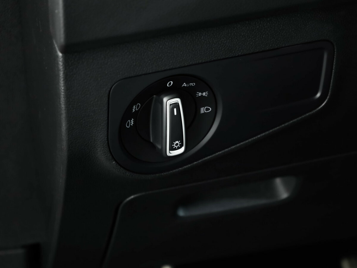 Купить Volkswagen Tiguan с пробегом. Фото: #20