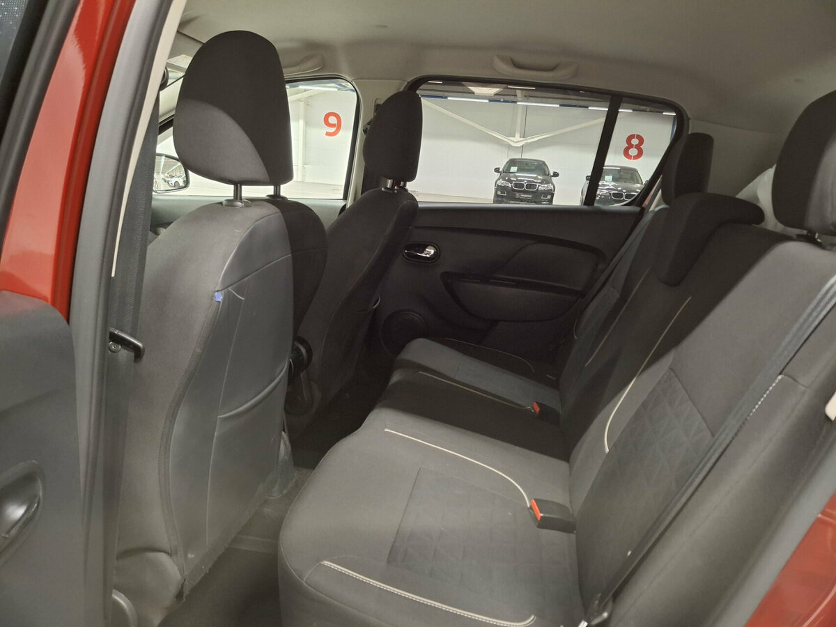 Купить Renault Sandero с пробегом. Фото: #11