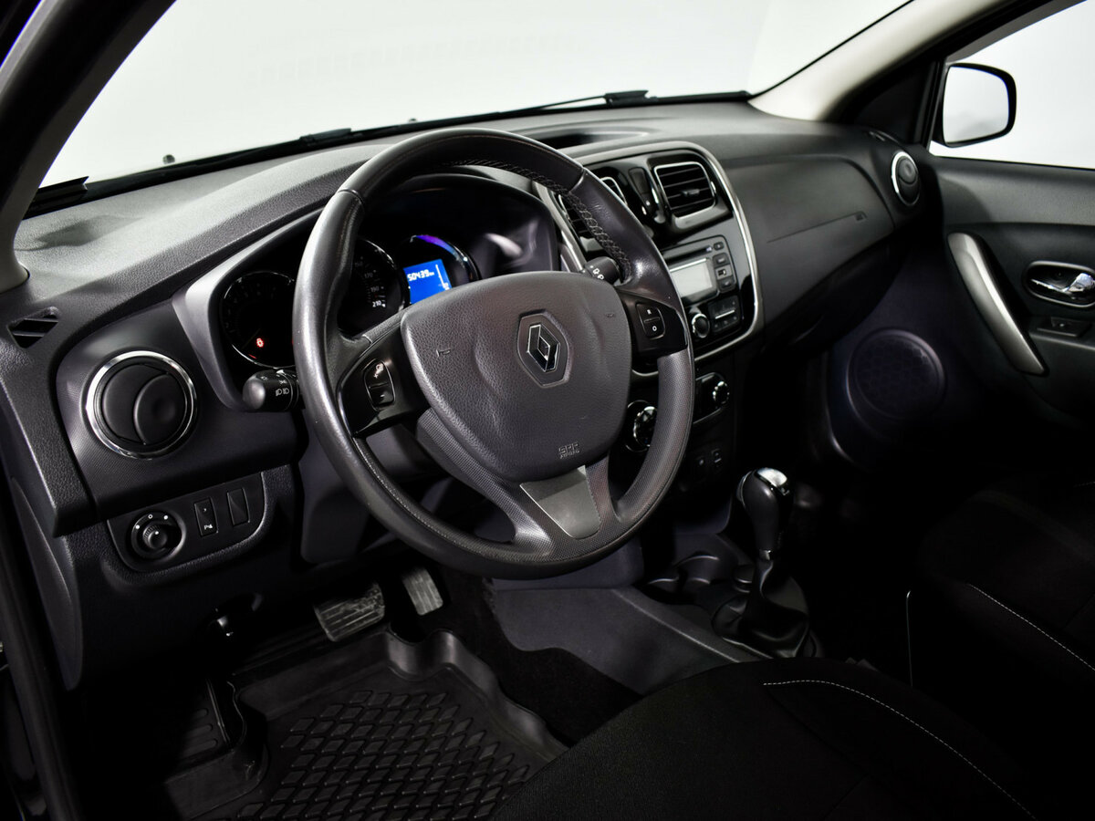 Купить Renault Sandero с пробегом. Фото: #8