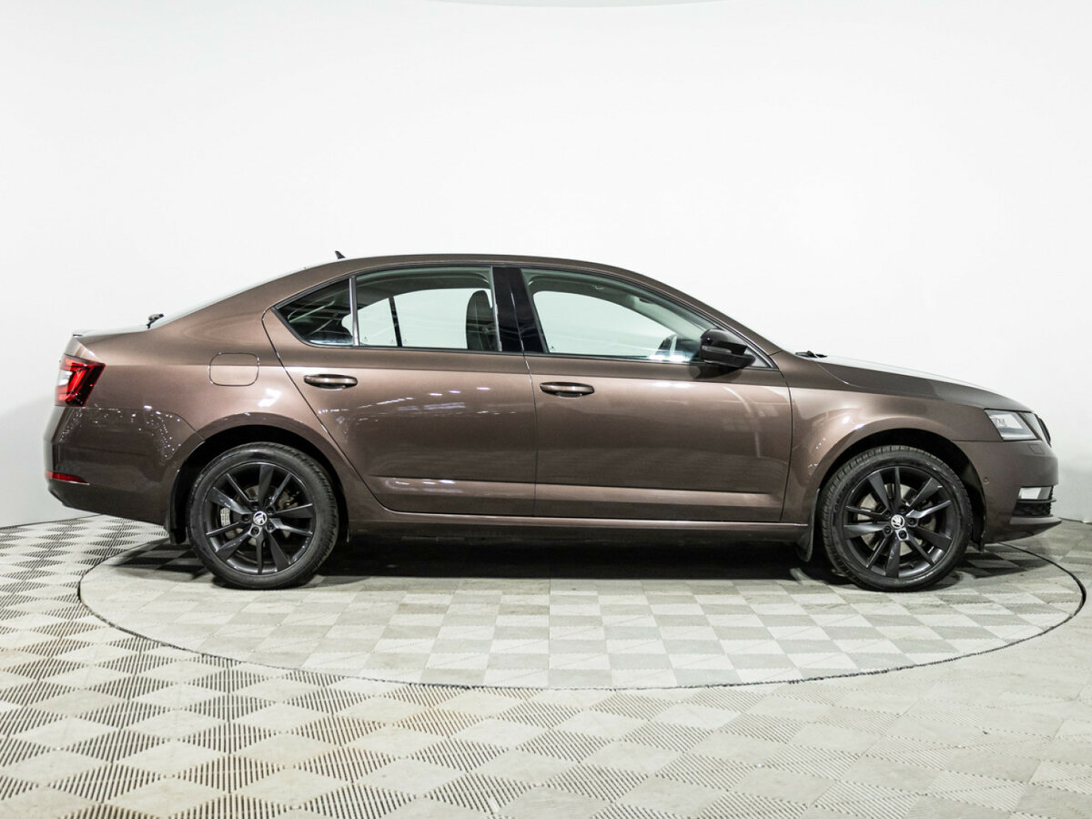 Купить Skoda Octavia с пробегом. Фото: #3