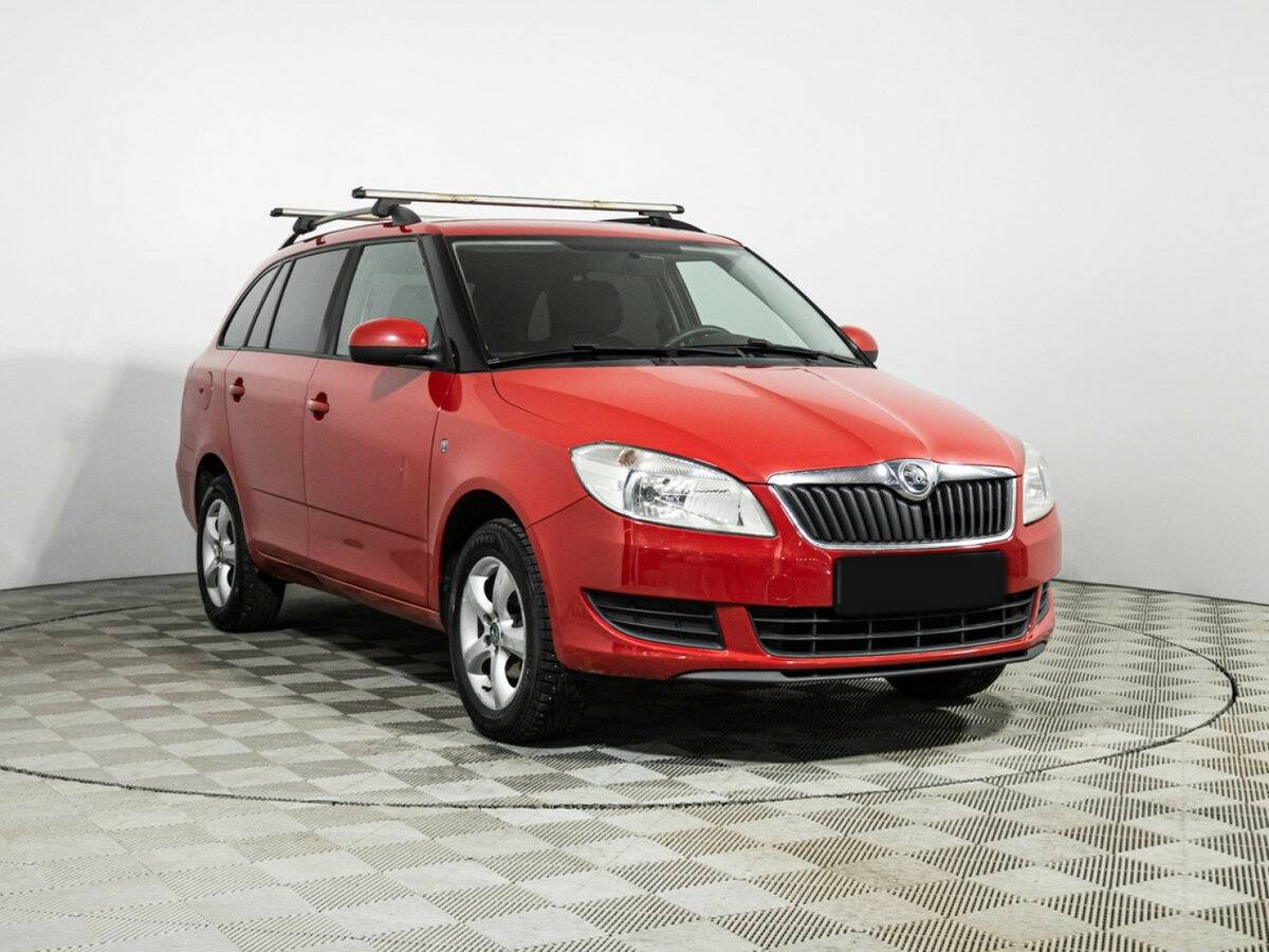 Купить Skoda Fabia с пробегом. Фото: #2