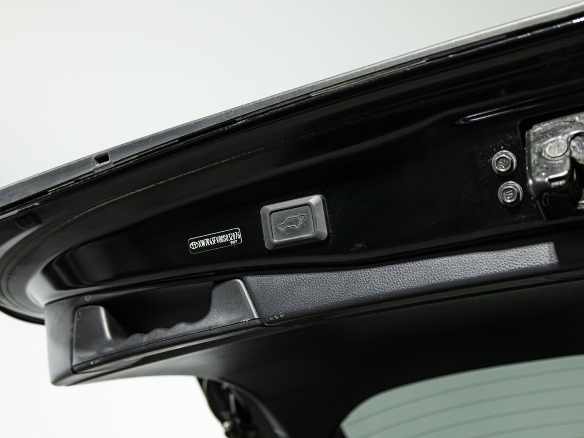 Купить Toyota RAV4 с пробегом. Фото: #20