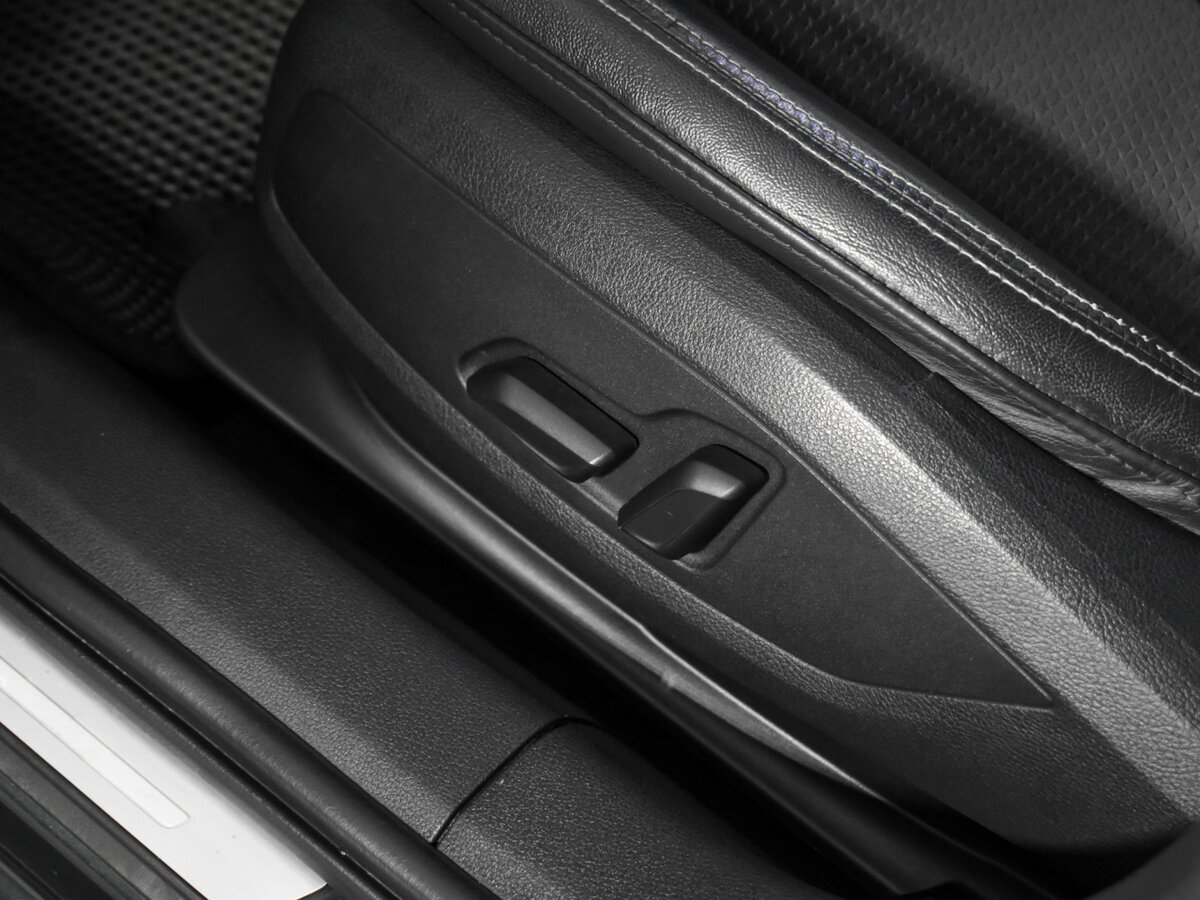 Купить Audi A4 с пробегом. Фото: #8