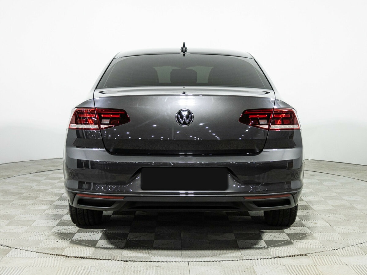 Купить Volkswagen Passat с пробегом. Фото: #5