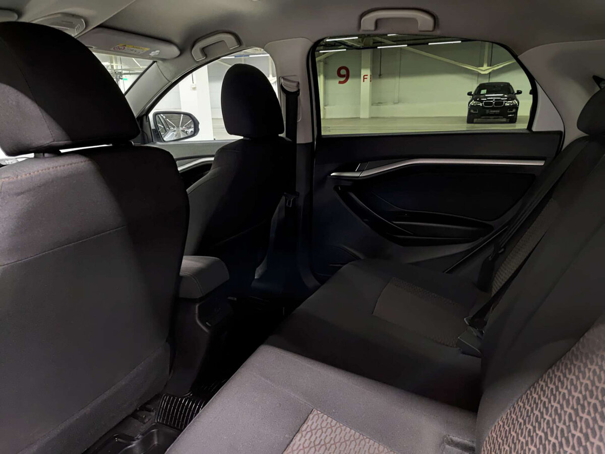 Купить Lada (ВАЗ) Vesta с пробегом. Фото: #11