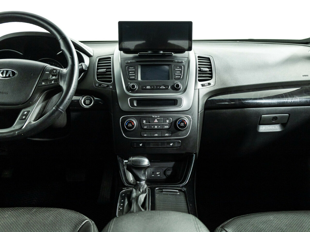 Купить Kia Sorento с пробегом. Фото: #13
