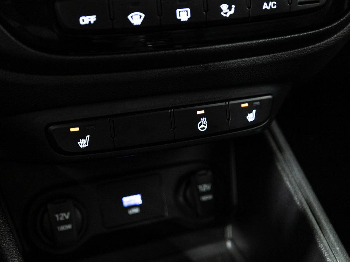 Купить Solaris HS с пробегом. Фото: #16