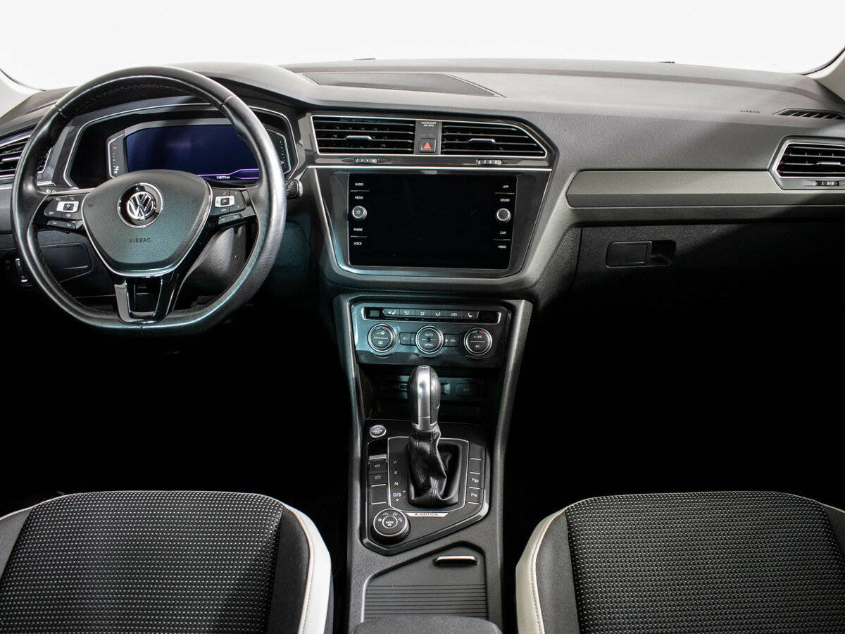 Купить Volkswagen Tiguan с пробегом. Фото: #9