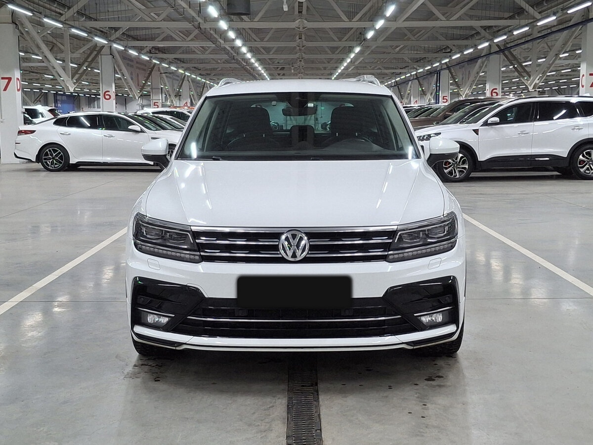 Купить Volkswagen Tiguan с пробегом. Фото: #1