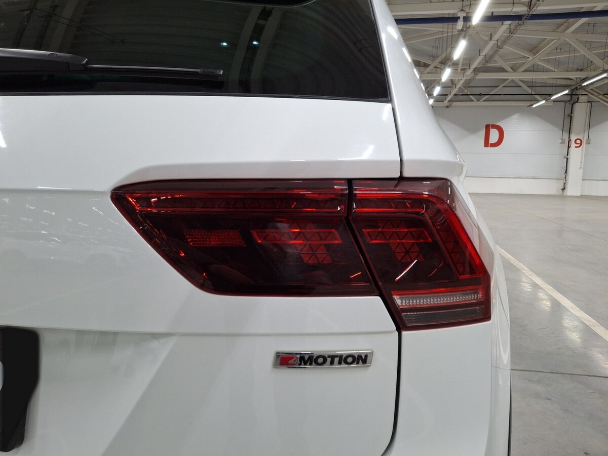 Купить Volkswagen Tiguan с пробегом. Фото: #8