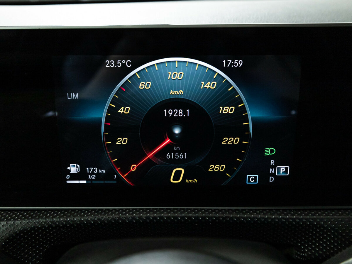 Купить Mercedes-Benz A-Класс с пробегом. Фото: #11