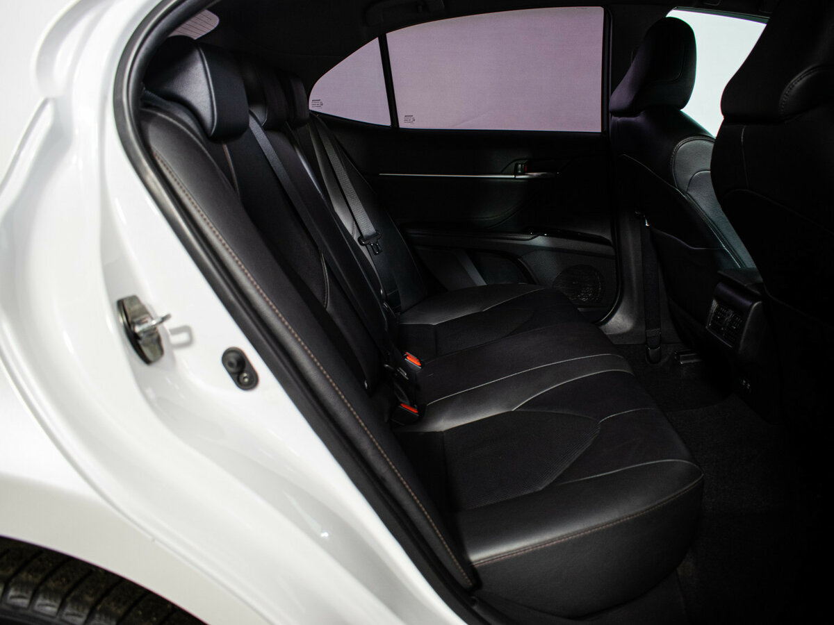 Купить Toyota Camry с пробегом. Фото: #6
