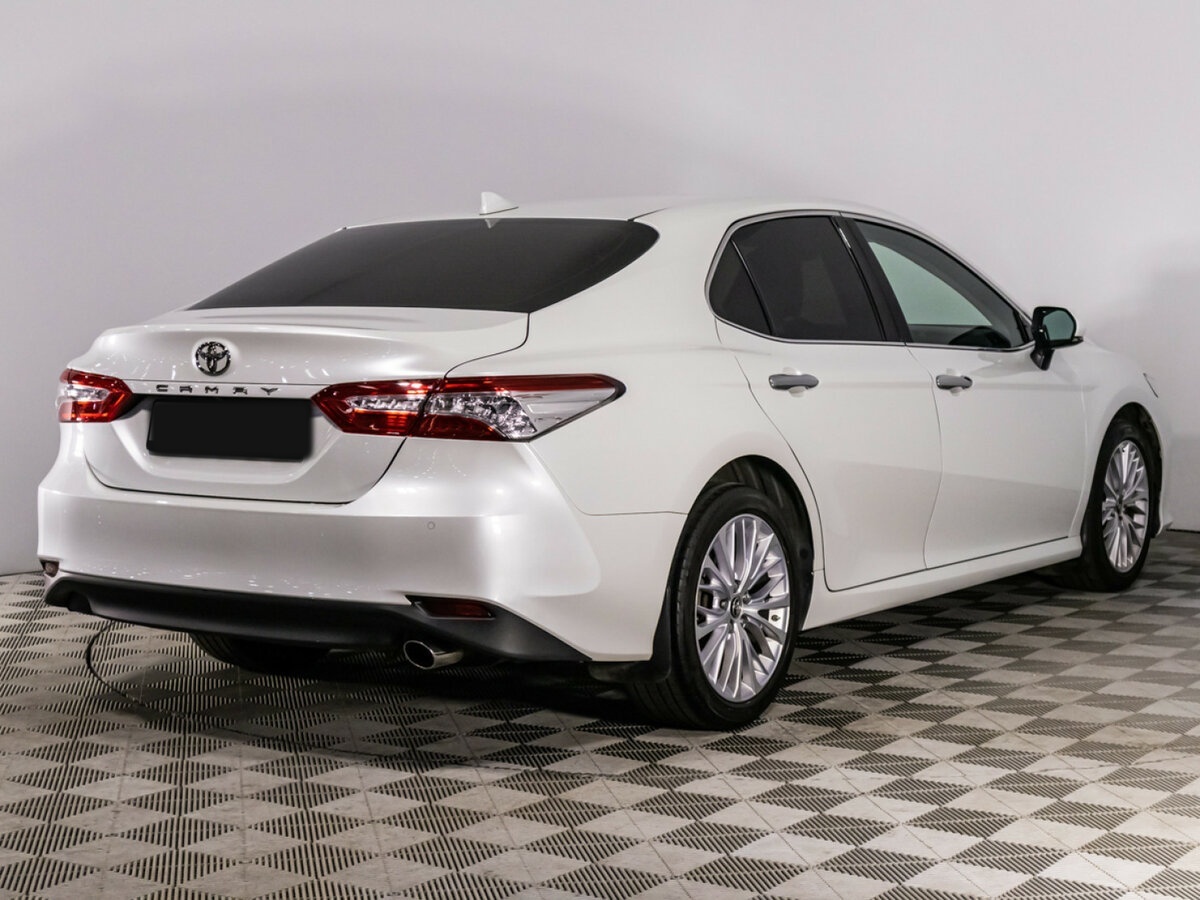 Купить Toyota Camry с пробегом. Фото: #4