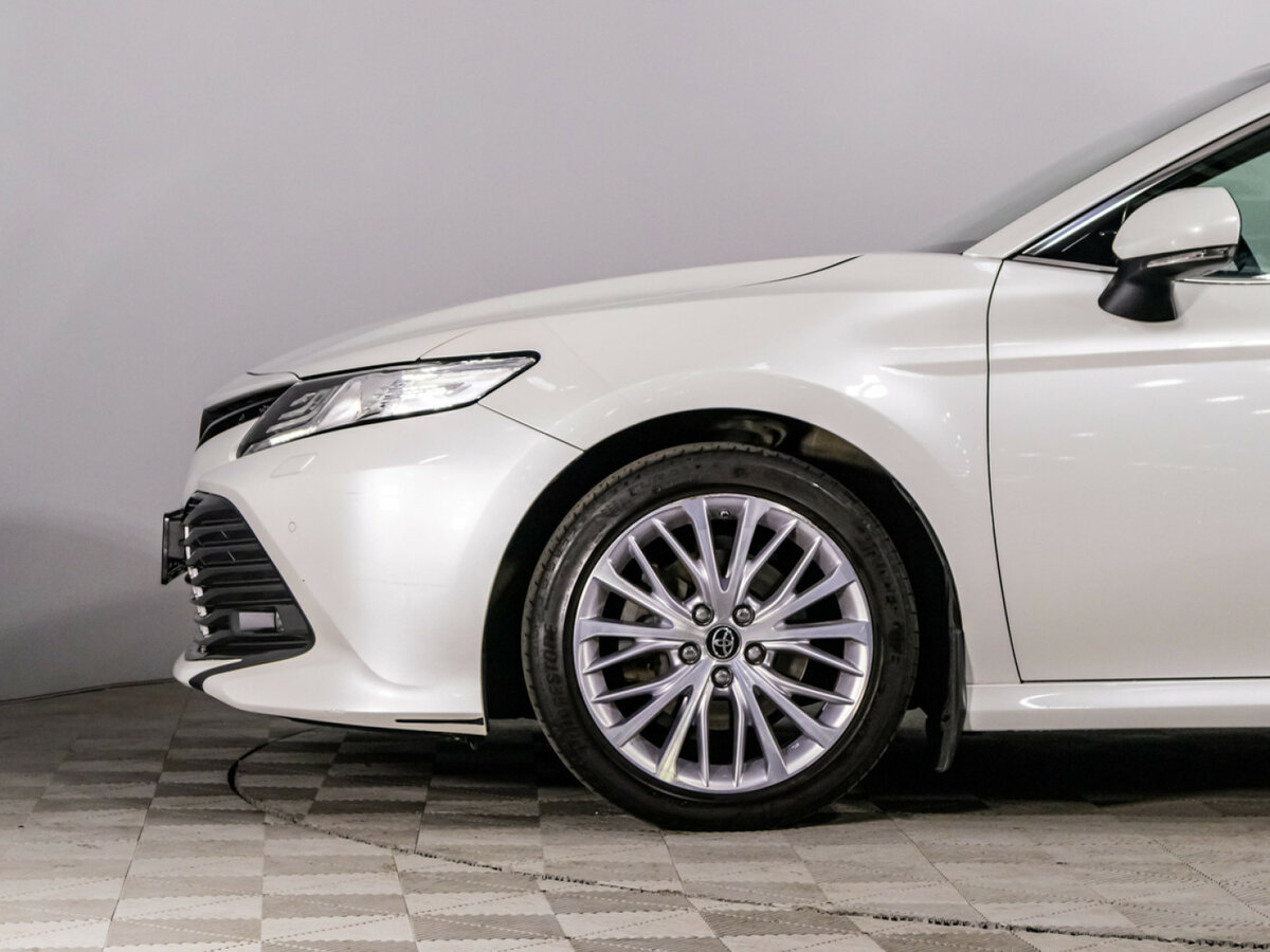 Купить Toyota Camry с пробегом. Фото: #14