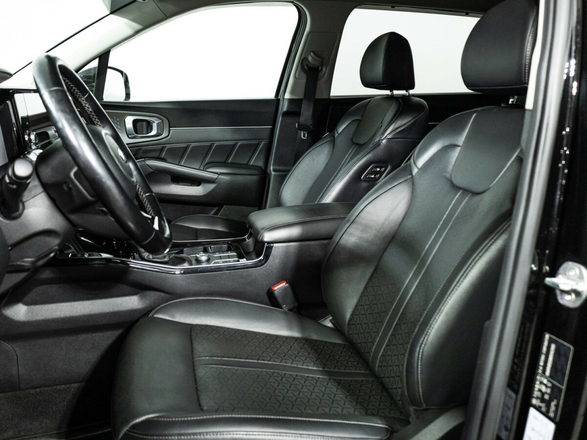 Купить Kia Sorento с пробегом. Фото: #11