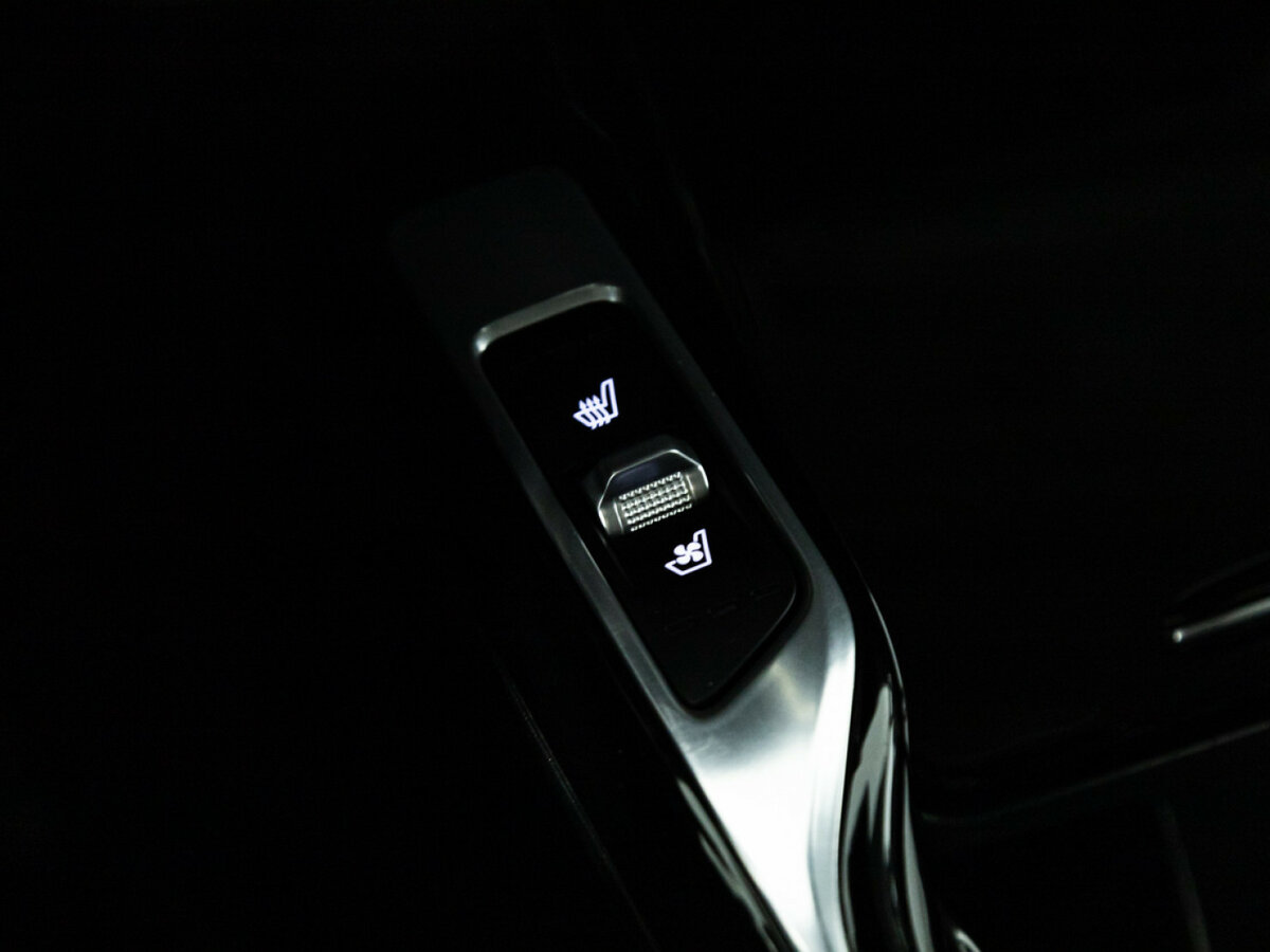 Купить Kia Sorento с пробегом. Фото: #16