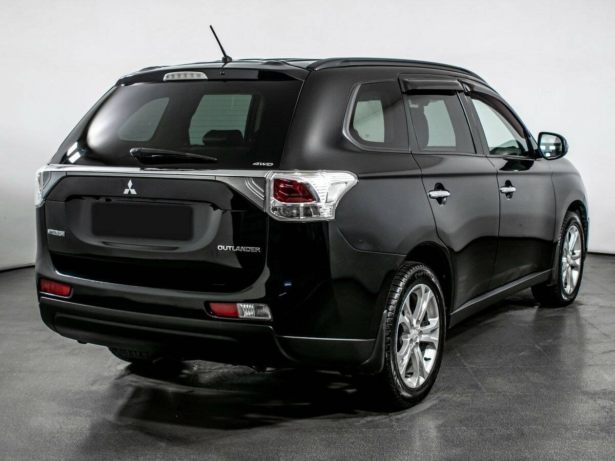 Купить Mitsubishi Outlander с пробегом. Фото: #4