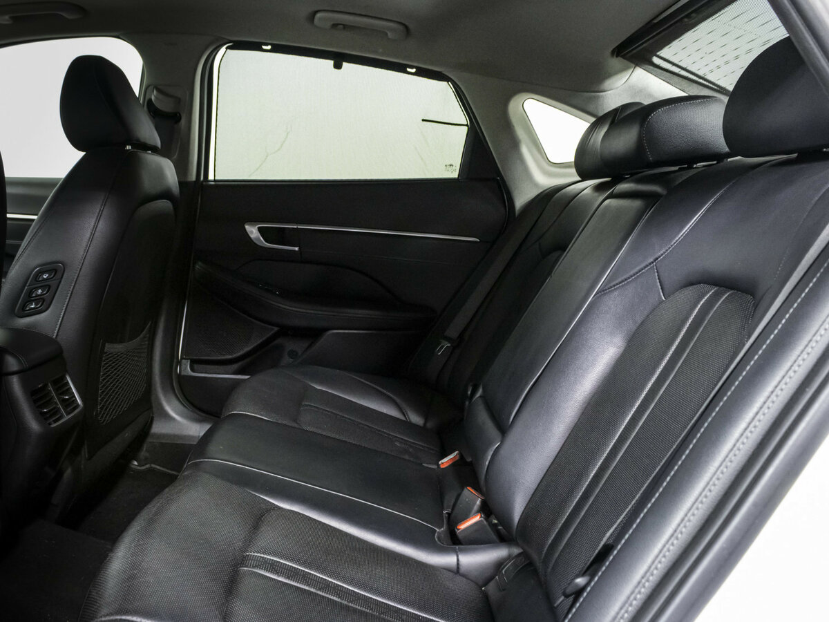 Купить Hyundai Sonata с пробегом. Фото: #7