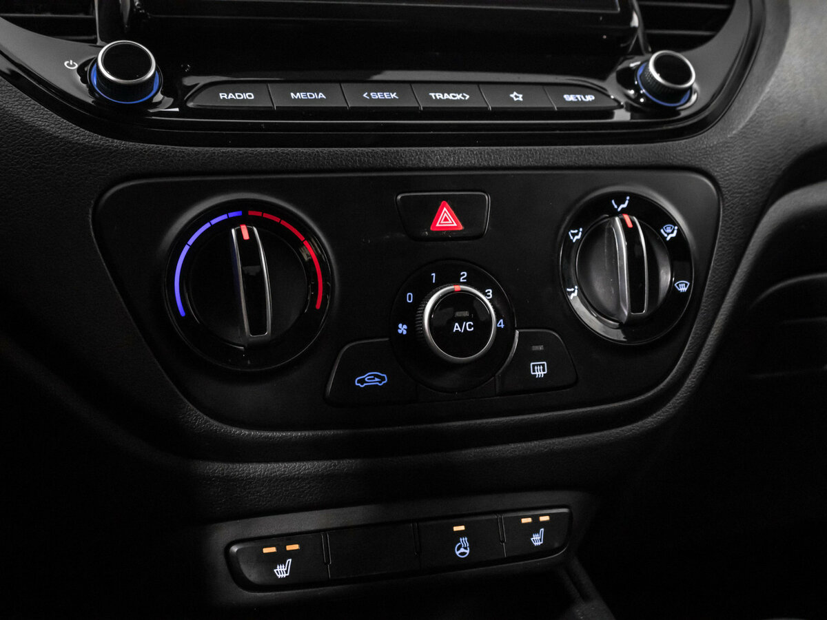 Купить Hyundai Solaris с пробегом. Фото: #15