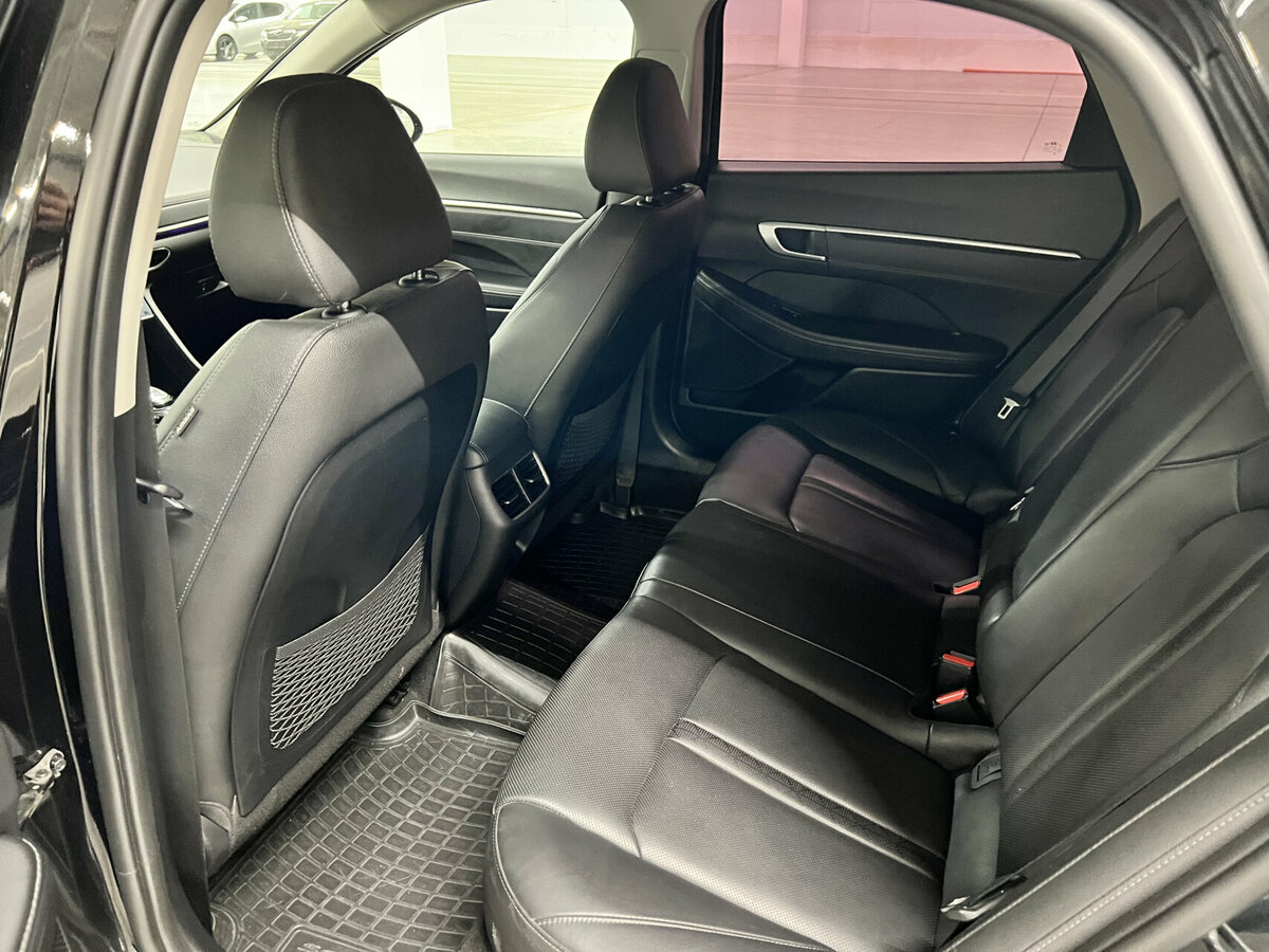 Купить Hyundai Sonata с пробегом. Фото: #11