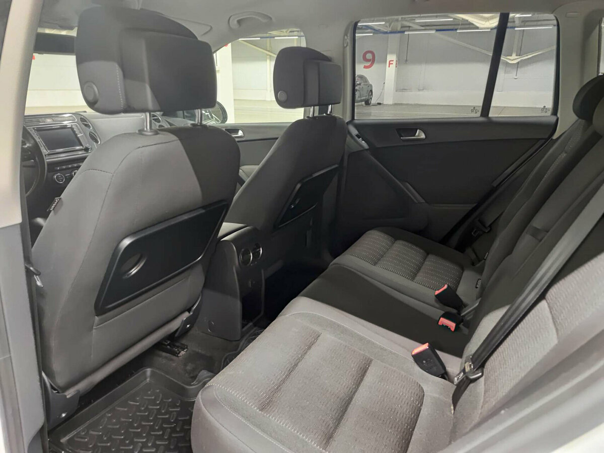 Купить Volkswagen Tiguan с пробегом. Фото: #11