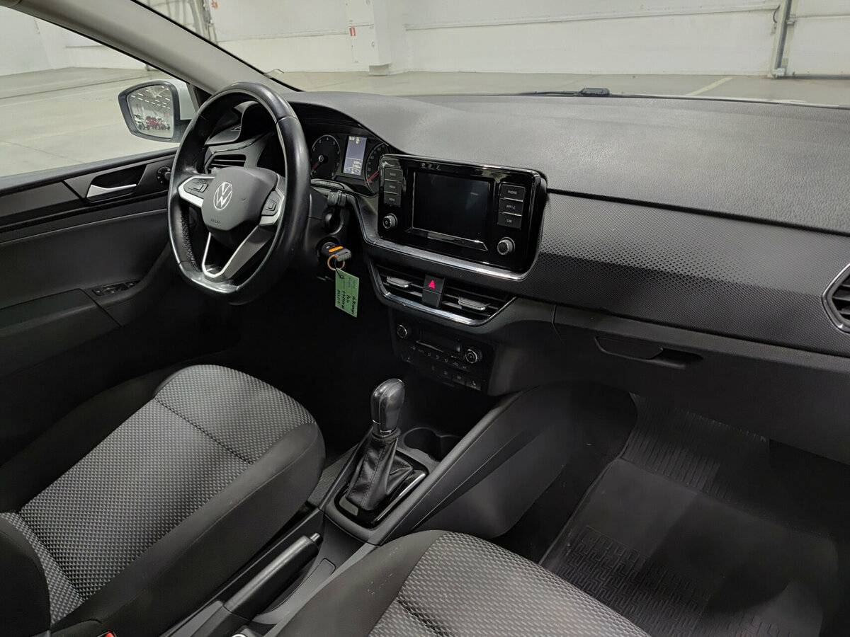 Купить Volkswagen Polo с пробегом. Фото: #10