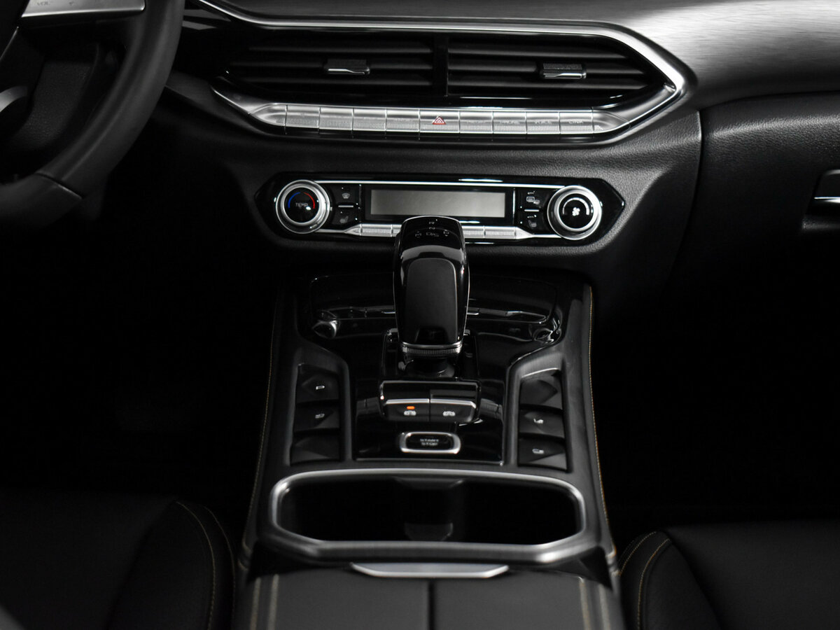 Купить FAW Bestune T77 с пробегом. Фото: #19