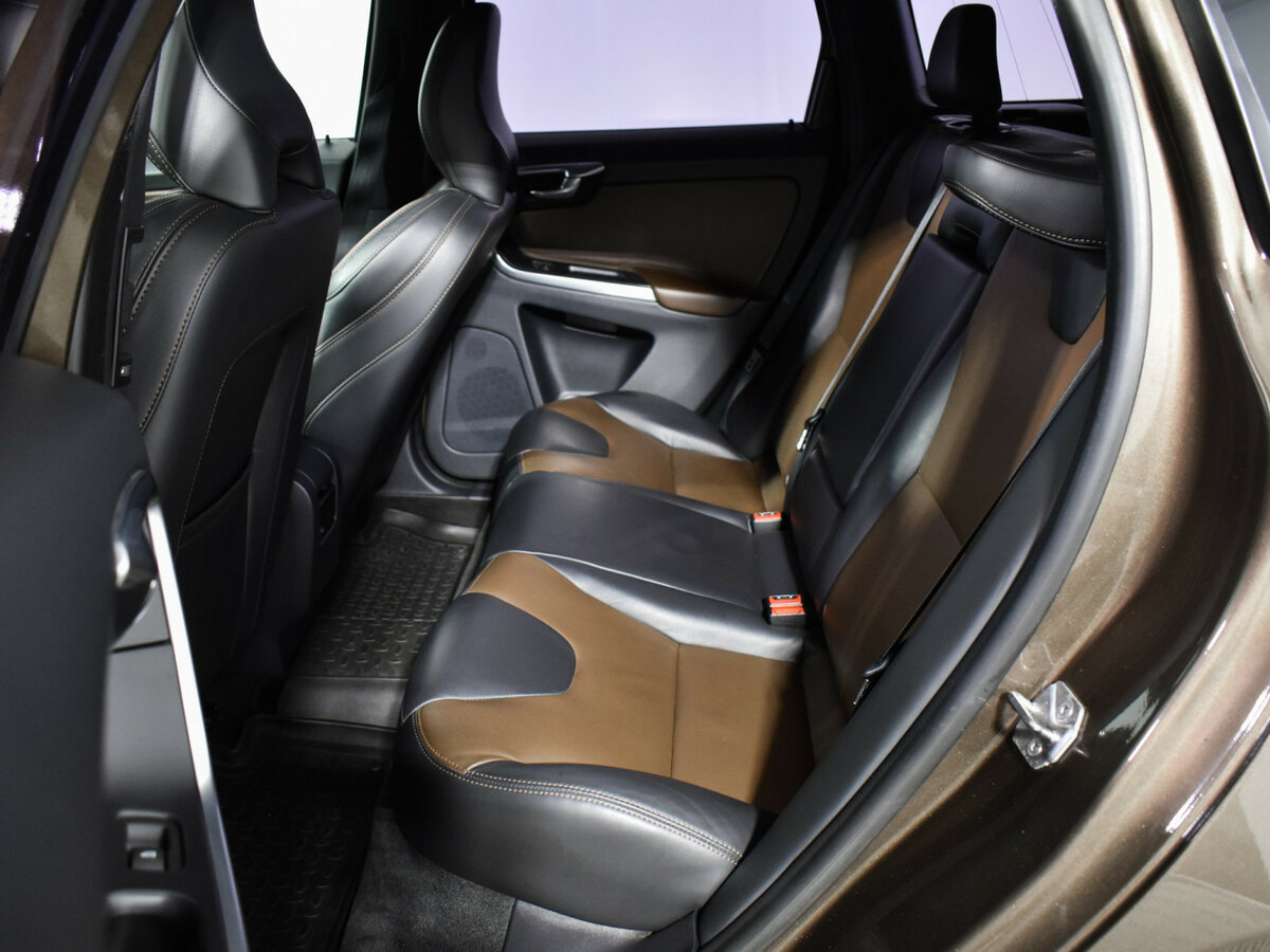 Купить Volvo XC60 с пробегом. Фото: #9