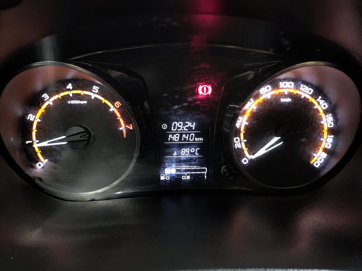 Купить Lada (ВАЗ) Granta с пробегом. Фото: #10