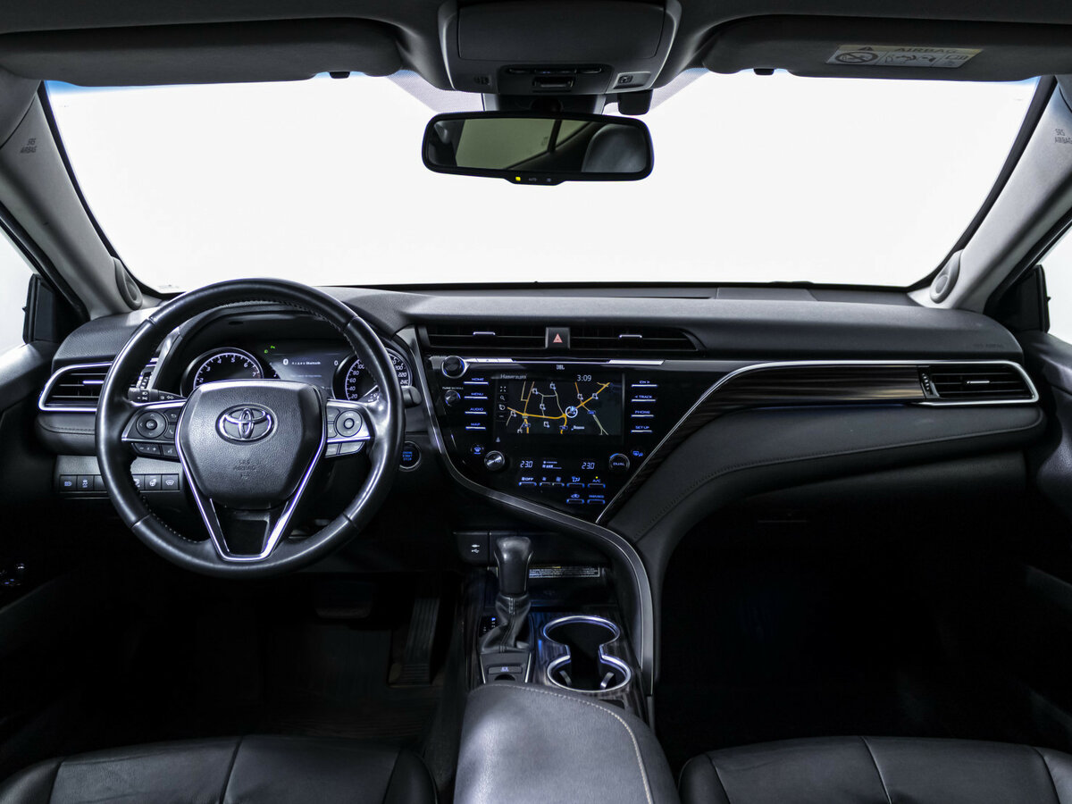 Купить Toyota Camry с пробегом. Фото: #11