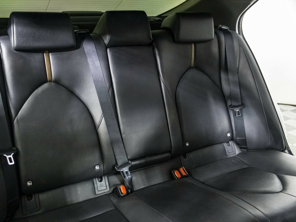 Купить Toyota Camry с пробегом. Фото: #12