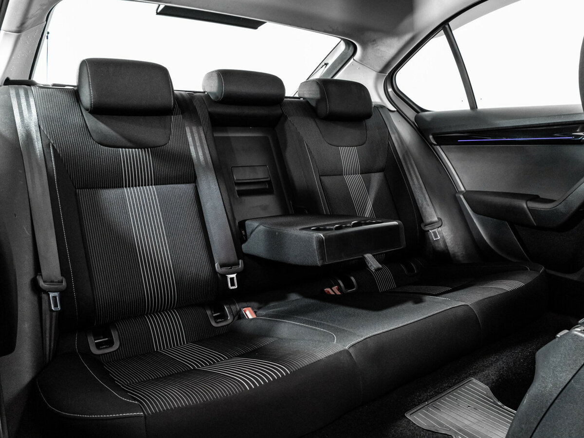 Купить Skoda Octavia с пробегом. Фото: #16