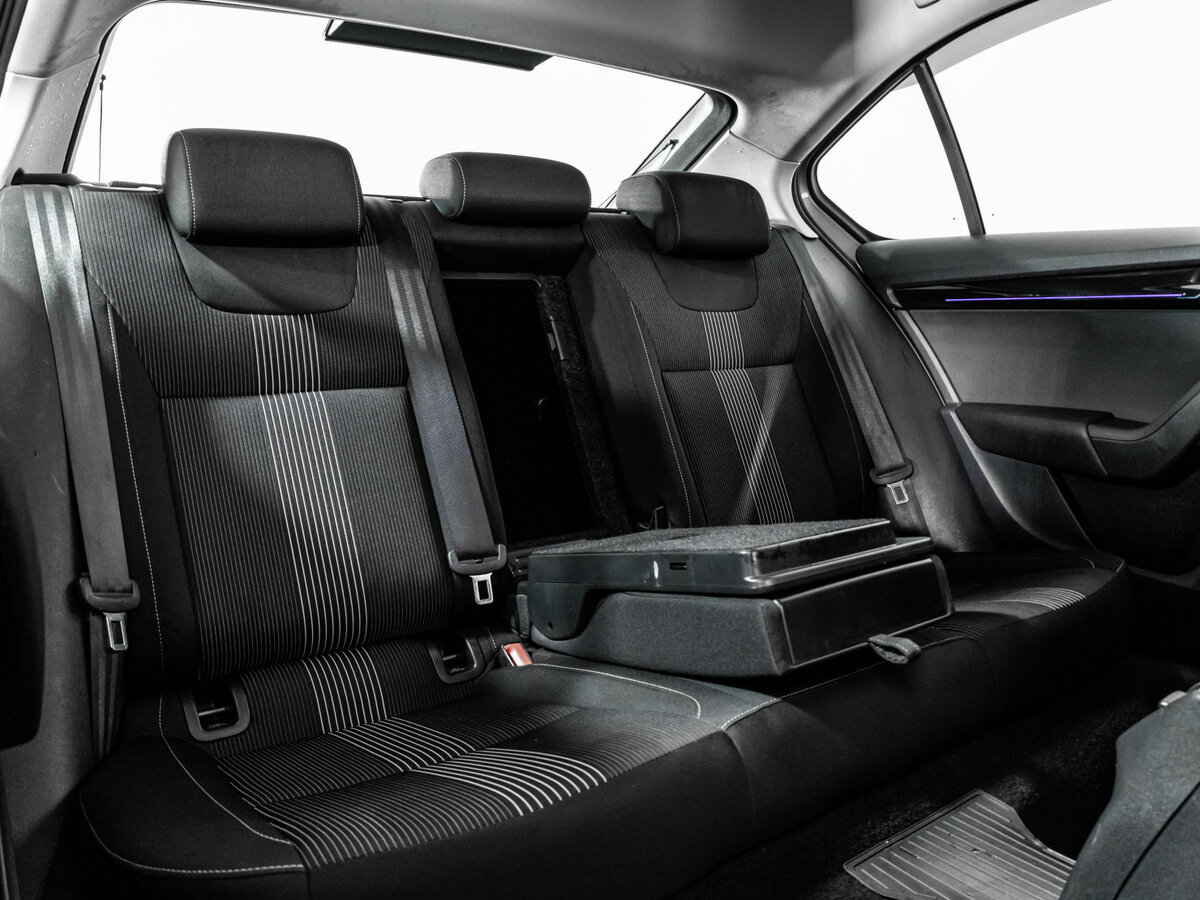 Купить Skoda Octavia с пробегом. Фото: #17