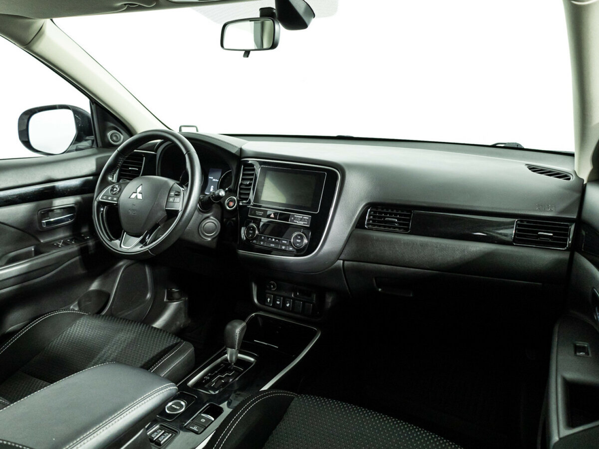 Купить Mitsubishi Outlander с пробегом. Фото: #6