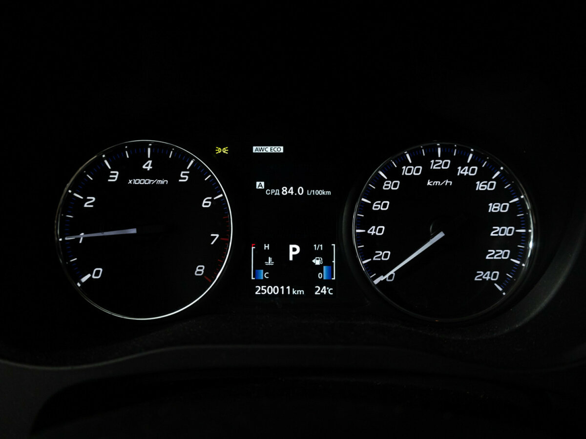 Купить Mitsubishi Outlander с пробегом. Фото: #11