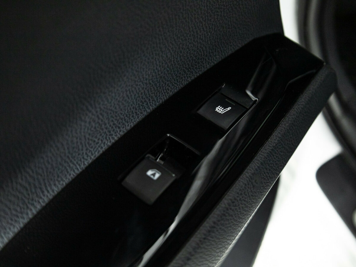 Купить Toyota Camry с пробегом. Фото: #13