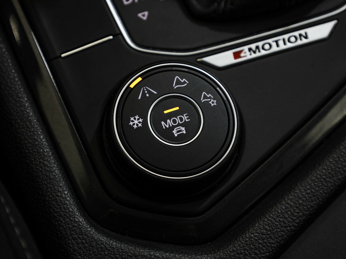 Купить Volkswagen Tiguan с пробегом. Фото: #20