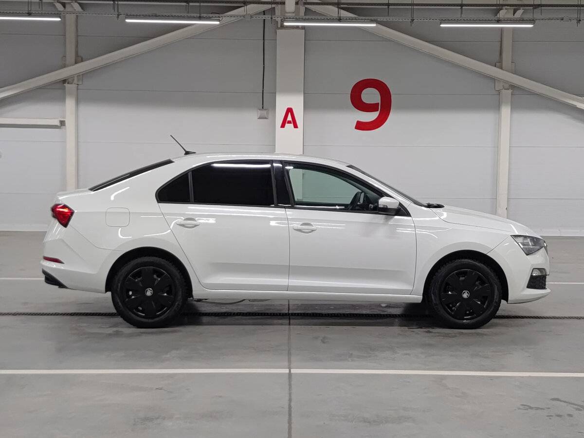 Купить Skoda Rapid с пробегом. Фото: #3
