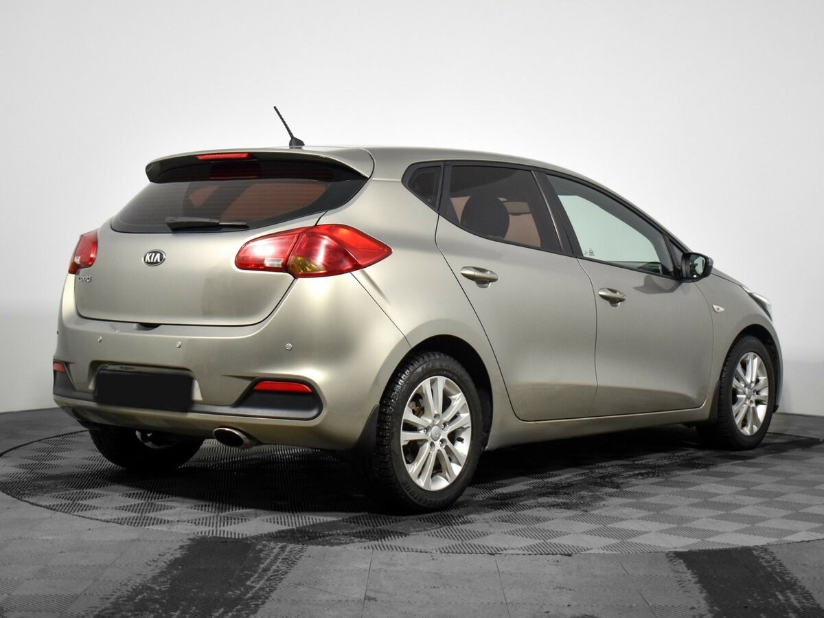 Купить Kia Ceed с пробегом. Фото: #4
