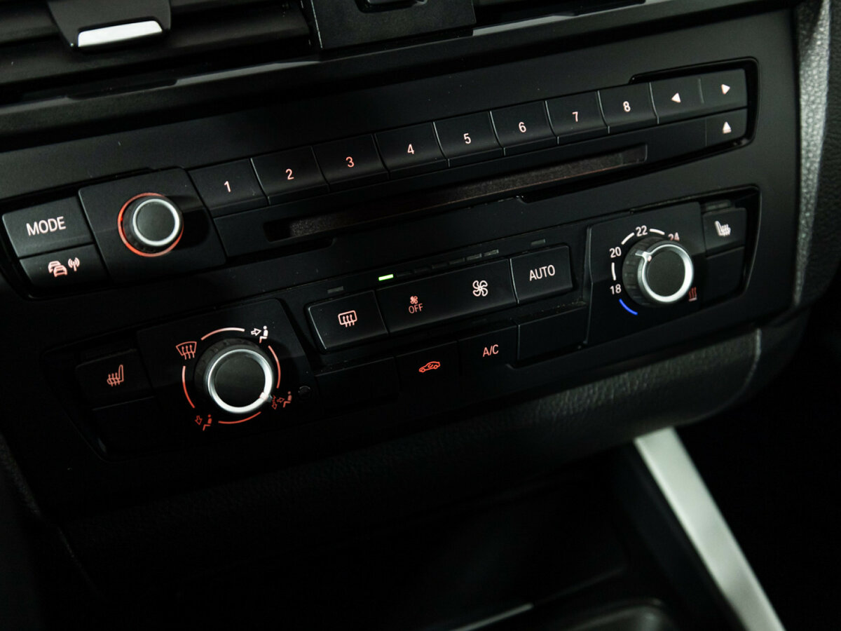 Купить BMW 1 серии с пробегом. Фото: #14