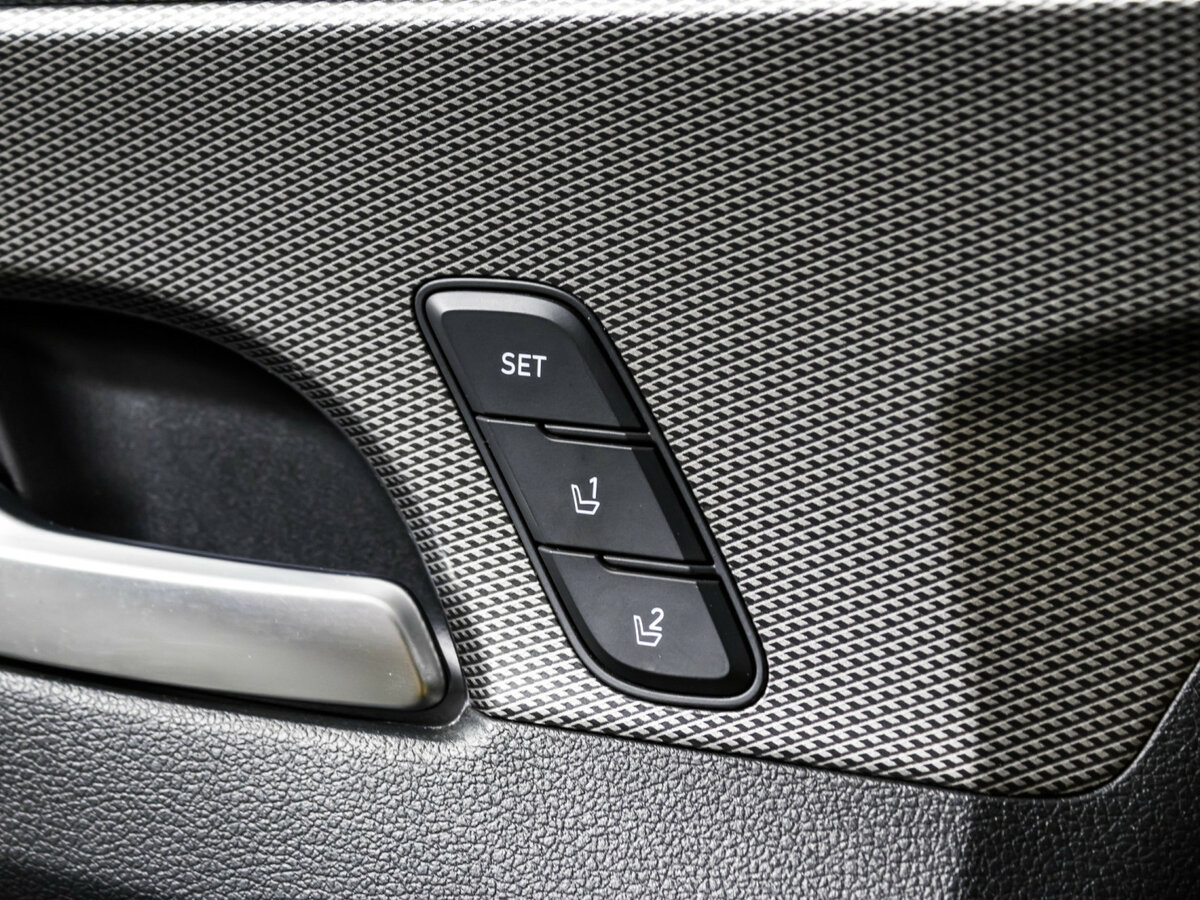 Купить Hyundai Santa Fe с пробегом. Фото: #14