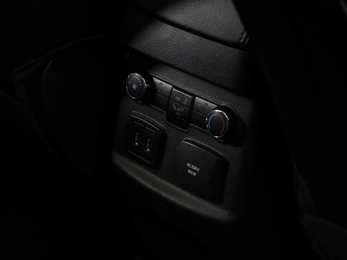 Купить Ford Explorer с пробегом. Фото: #21