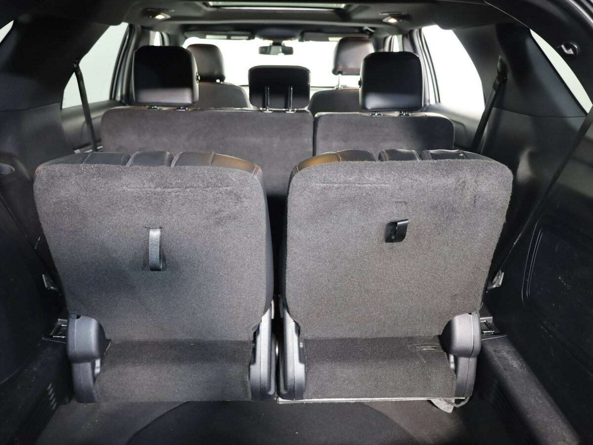 Купить Ford Explorer с пробегом. Фото: #24